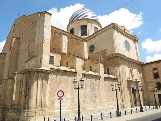 Las 9 Candelas Alojamiento En El Centro De 耶克拉 外观 照片